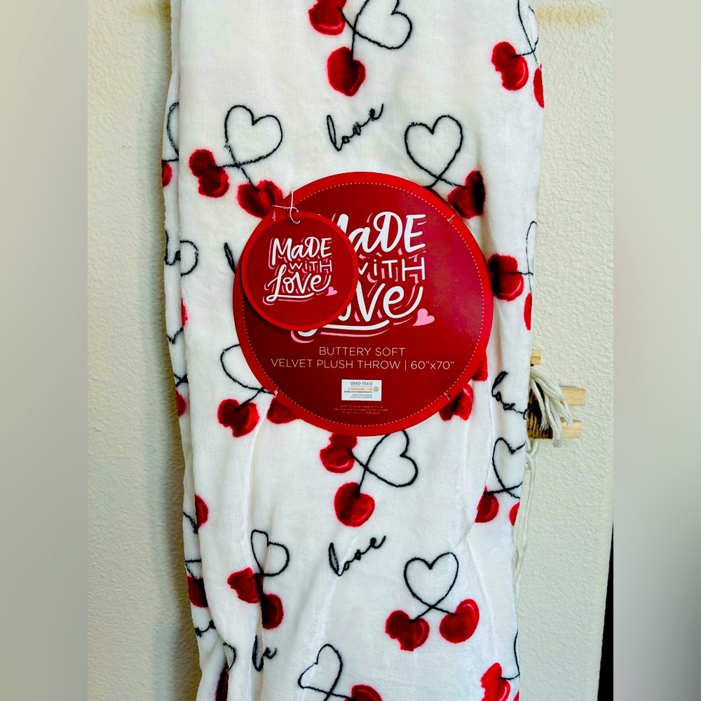 NWT Cherries and Hearts Plush Throw